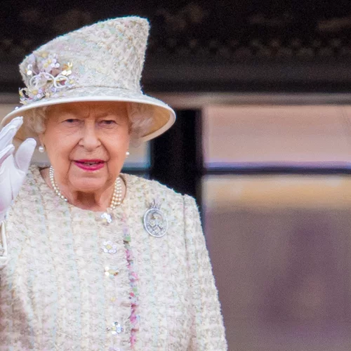 Το αγαπημένο βερνίκι νυχιών της Βασίλισσας Ελισάβετ το έχεις πιθανότατα στο νεσεσέρ σου