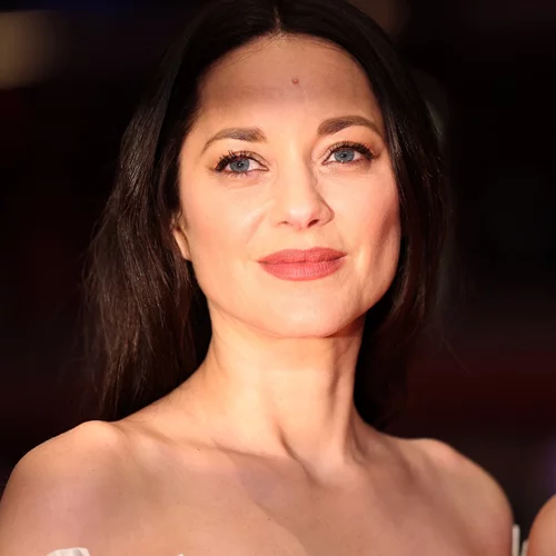 Πώς οι Γαλλίδες διατηρούν νεανικό δέρμα μετά τα 50 – Τα 5 must - do tips