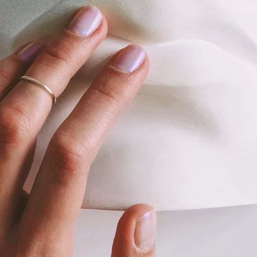 Η σωστή περιποίηση των νυχιών μετά την αφαίρεση του ημιμόνιμου μανικιούρ