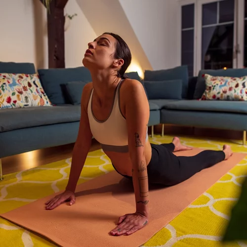 Αναζωογόνησε όλο σου το σώμα με αυτή την προπόνηση pilates 30 λεπτών