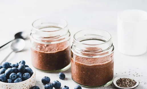 Πουτίγκα με σπόρους chia: Η σοκολατένια συνταγή μόνο με 133 θερμίδες