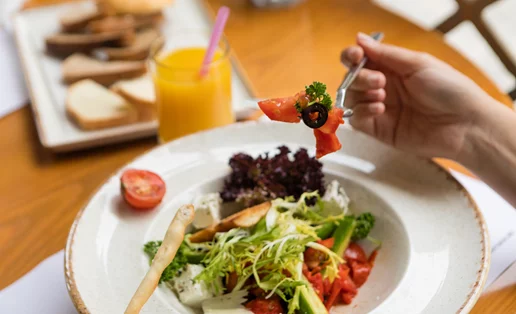 Υπάρχει γρήγορο αδυνάτισμα; Θα ξαναπάρω τα κιλά αν τα χάσω γρήγορα; Όσο λιγότερες θερμίδες τόσο μεγαλύτερη η απώλεια βάρους;