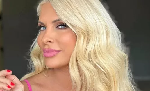 5 διάσημες Ελληνίδες που τις γνωρίσαμε μελαχρινές και αποθεώθηκαν ως ξανθές