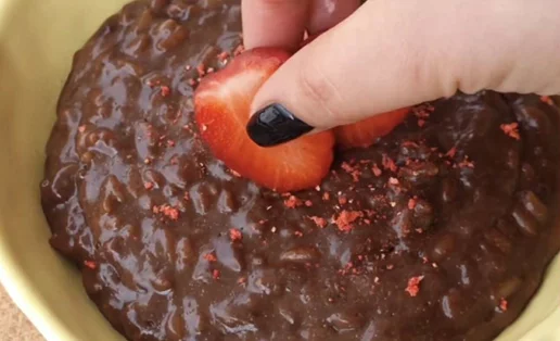 Ξεκινάει η νηστεία του Δεκαπενταύγουστου: Νηστίσιμο, σοκολατένιο ρυζόγαλο χωρίς ζάχαρη