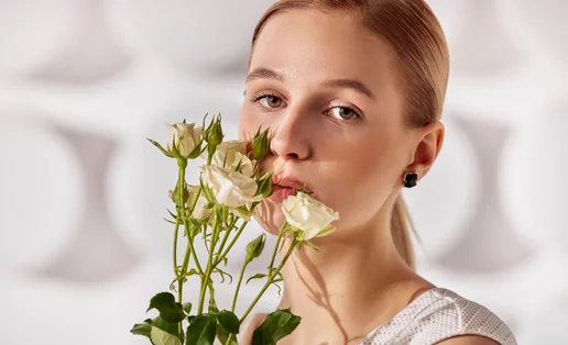 10 ολοκαίνουρια μεθυστικά αρώματα για την άνοιξη