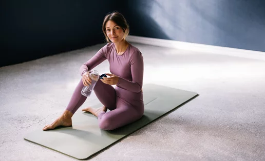 Ύψος: Η απλή ρουτίνα γιόγκα που μπορεί να σε ψηλώσει – στην ενήλικη ζωή