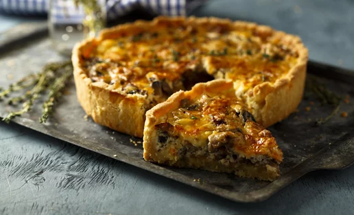 Συνταγή για την πιο νόστιμη light μανιταρόπιτα χωρίς φύλλο