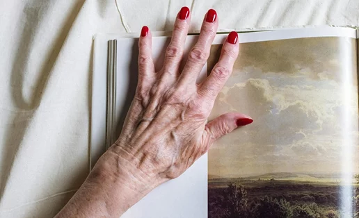 Γήρανση: Επιστήμονες αποκαλύπτουν τα κρίσιμα ηλικιακά 'ξεσπάσματα' που αλλάζουν το σώμα μας