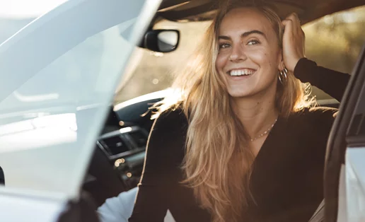 Η μικρή αλλαγή στα μαλλιά που κάνει κάθε εμφάνιση να δείχνει πιο μυστηριώδης