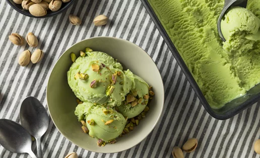 Παγωτό φιστίκι με τυρί cottage - και άλλα 3 υλικά