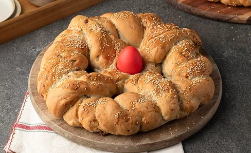 Η παραδοσιακή συνταγή για λαμπροκουλούρα από τον Άκη Πετρετζίκη