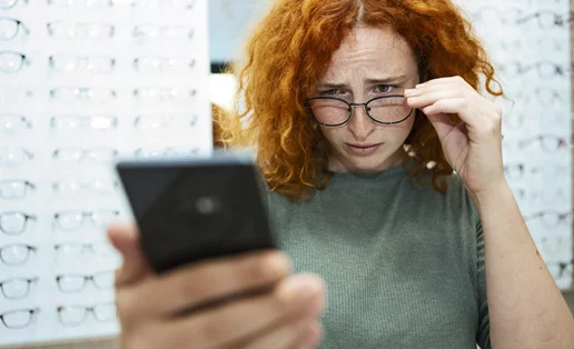 Μάτια: Αυτός είναι ο μεγαλύτερος κίνδυνος εάν βλέπεις συνέχεια τις οθόνες