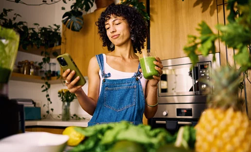 3 ροφήματα για αποτοξίνωση και λάμψη που κάνουν θαύματα στην επιδερμίδα σου