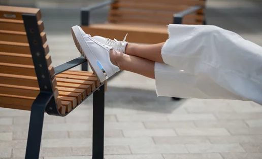 Capri pants: Πώς θα φορέσεις με στιλ το δημοφιλές trend της Άνοιξης 2024