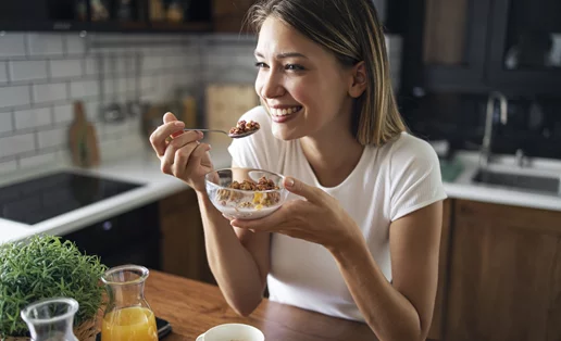 Θες υγιές βάρος; Η μικρή αλλαγή στη διατροφή που μπορεί να σου εξασφαλίσει σωστό ΒΜΙ