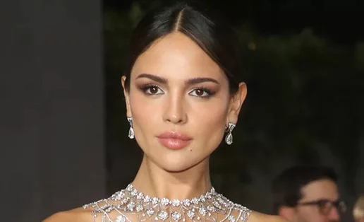 Beauty hacks to avoid: Το επικίνδυνο hack για σαρκώδη χείλη που δεν πρέπει με τίποτα να δοκιμάσεις