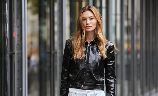 "Sandwich Shampoo": Η viral τεχνική ενυδάτωσης μαλλιών που εγκρίνουν οι κομμωτές