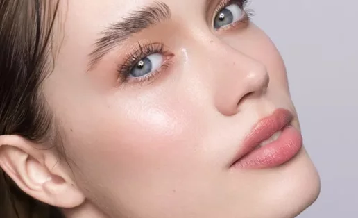 10 ήπια απολεπιστικά προσώπου για την πιο λαμπερή, μεταξένια επιδερμίδα ever