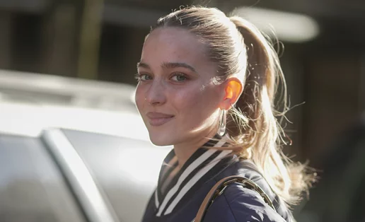 St. Valentine's hair: Τα πιο όμορφα χτενίσματα για ένα ρομαντικό date night