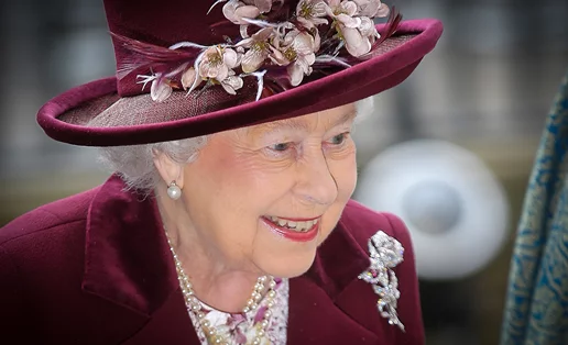 Η βασίλισσα Ελισάβετ πέθανε από "μεγάλη ηλικία" - είναι αυτό αποδεκτό αίτιο θανάτου;