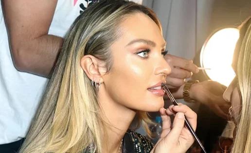 Τα 3 pro tips που θα χαρίσουν στο κραγιόν σου μεγαλύτερη διάρκεια και σταθερότητα