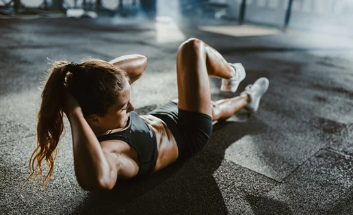 3 ασκήσεις made in Japan που εξαφανίζουν το κοιλιακό λίπος