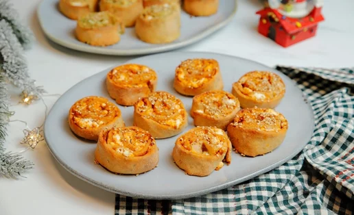 Ρολάκια με φέτα: Φτιάξε σπιτική τη ζύμη με 2 μόνο υλικά!