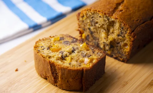 Kέικ πορτοκαλιού με βρώμη και με μόλις 5 υλικά