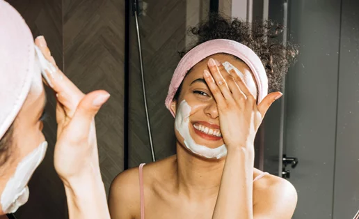 DIY μάσκα με μέλι για λαμπερό δέρμα