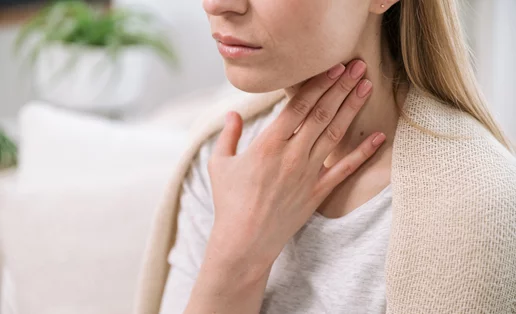 Πονόλαιμος: 6 τρόποι για γρήγορη ανακούφιση στο σπίτι