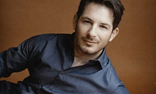 Ο Γιώργος Περρής στον Κήπο του Μεγάρου