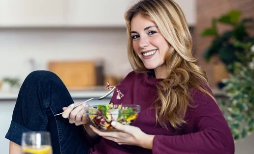 Με ποιο χορταστικό δείπνο θα χάσεις 8 κιλά σε 5 μήνες χωρίς στερήσεις;