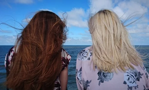 "Ήμουν 9 μηνών έγκυος όταν διαγνώστηκα με καρκίνο του μαστού. Τρεις μόλις ημέρες πριν, η μαμά μου είχε την ίδια ακριβώς διάγνωση."