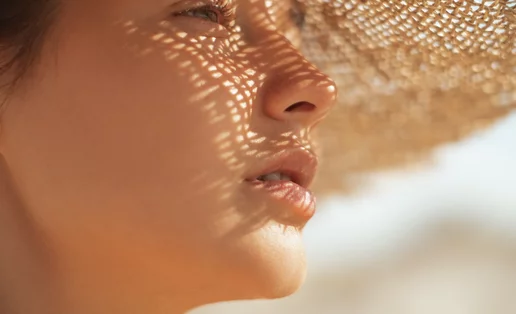 Γιατί δεν υποχωρούν με τίποτα τα σπυράκια; - 5 SOS προϊόντα για να τα διώξεις