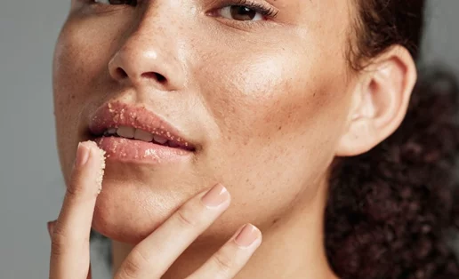 5 (δοκιμασμένες) lip masks για τα πιο βελούδινα χείλη που είχες ποτέ