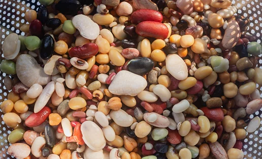 Το όσπριο που σου δίνει το διπλάσιο σίδηρο από το σπανάκι (spoiler: δεν είναι οι φακές!)