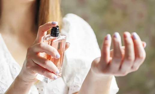 Σκέφτεσαι να αλλάξεις άρωμα; 5 νέα λανσαρίσματα που πρέπει να δοκιμάσεις
