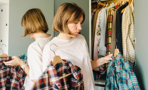 Μικρή ντουλάπα: Το Project 333 θα αλλάξει τον τρόπο που οργανώνεις τα χειμερινά ρούχα