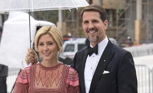 Marie-Chantal: Το προϊόν στο οποίο ορκίζεται για έναν πιο νεανικό λαιμό και ντεκολτέ