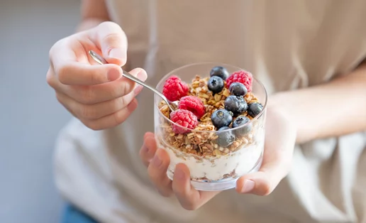 Θες να χάσεις κιλά πριν την παραλία; Μάθε γιατί οι μονοφαγικές δίαιτες είναι παγίδα