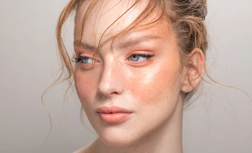 Χαρίζει φωτογένεια! - Αυτό είναι το πιο φρέσκο μακιγιάζ του καλοκαιριού