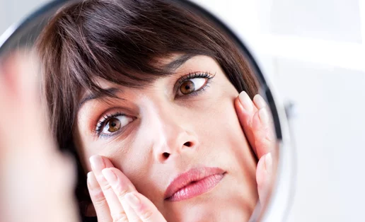 Εμμηνόπαυση και δέρμα: Να τι θα βοηθήσει την επιδερμίδα σου