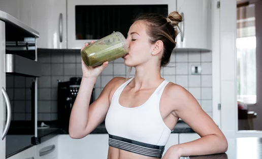 5 τρόφιμα ιδανικά για να προσθέτεις στο πράσινο smoothie αποτοξίνωσης