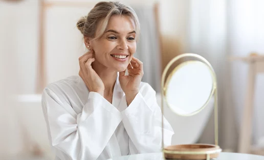 2 skincare μυστικά αντιγήρανσης που θα κάνουν τον χρόνο σύμμαχό σου