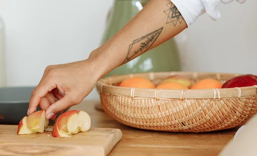 3 συμβουλές για να αποφύγεις πεπτικά προβλήματα από την κατανάλωση μήλων