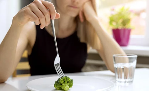 Διαταραχές πρόσληψης τροφής: Πώς να αναγνωρίσεις τα ανησυχητικά σημάδια