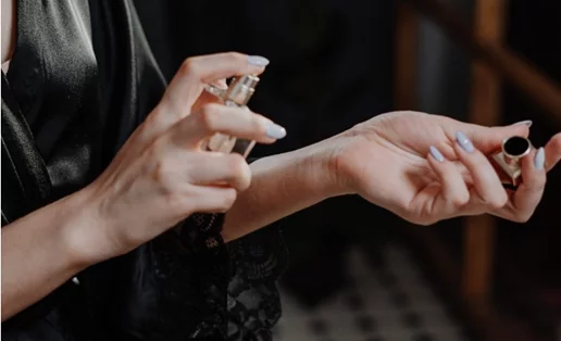 Απίστευτα αισθησιακό και φρέσκο αυτό το άρωμα κάνει ρεκόρ αναζητήσεων στο διαδίκτυο