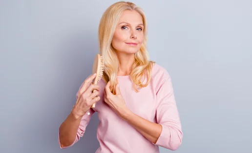 For Hair: Οι αλλαγές στα μαλλιά μας καθώς μεγαλώνουμε