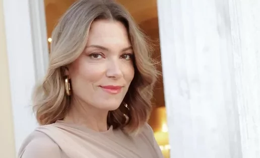 Η Βίκυ Καγιά υιοθέτησε το πιo chic πεντικιούρ του φθινοπώρου