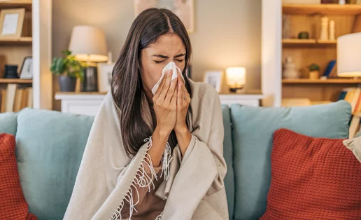 Γρίπη: Πώς να την αντιμετωπίσεις γρήγορα και αποτελεσματικά - Οι συμβουλές του γιατρού